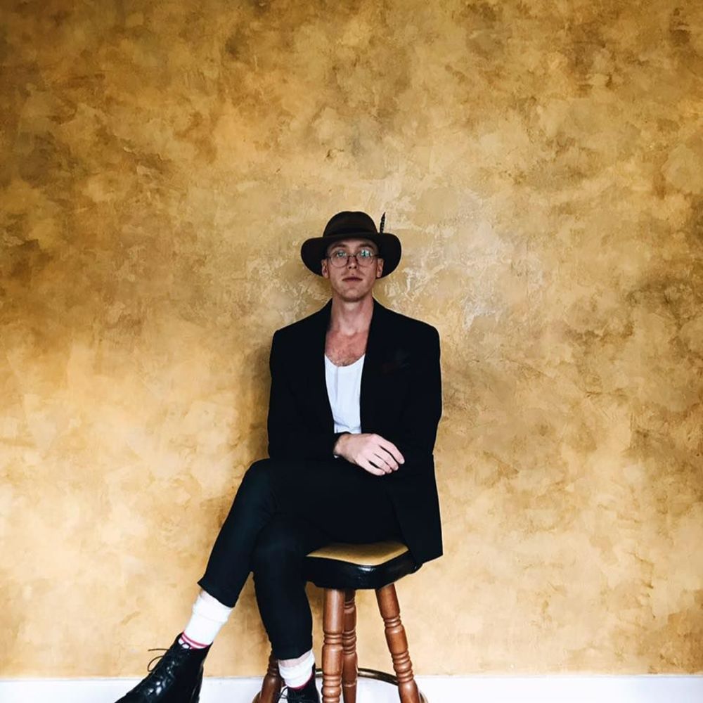 Meet your Posher, Chandler